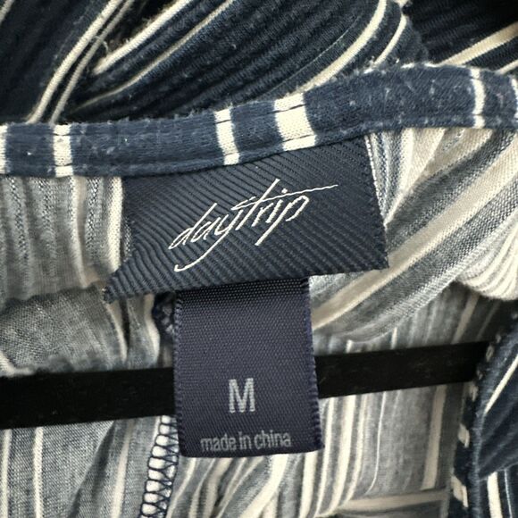 Daytrip Jumpsuit Womens Medium Striped Jumper Flowy Wide Leg Belt Wrap Front Top - Picture 7 of 9